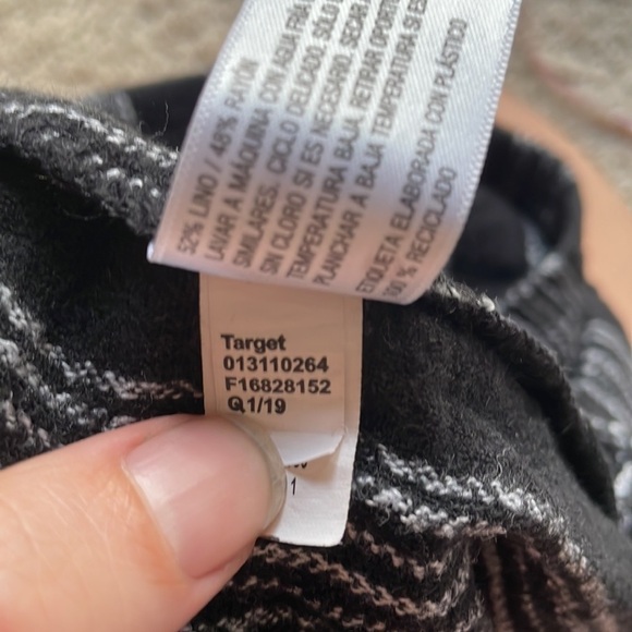 Universal Thread M black and white stripe casual short with pockets - Picture 9 of 11